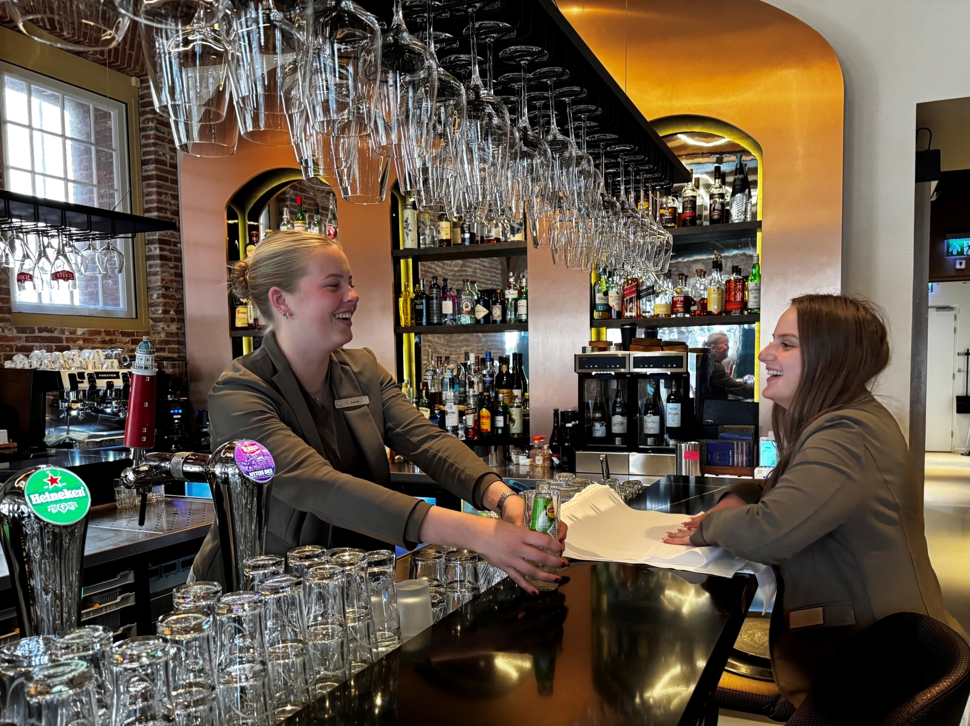 Maak kennis met Anniek en Anouk